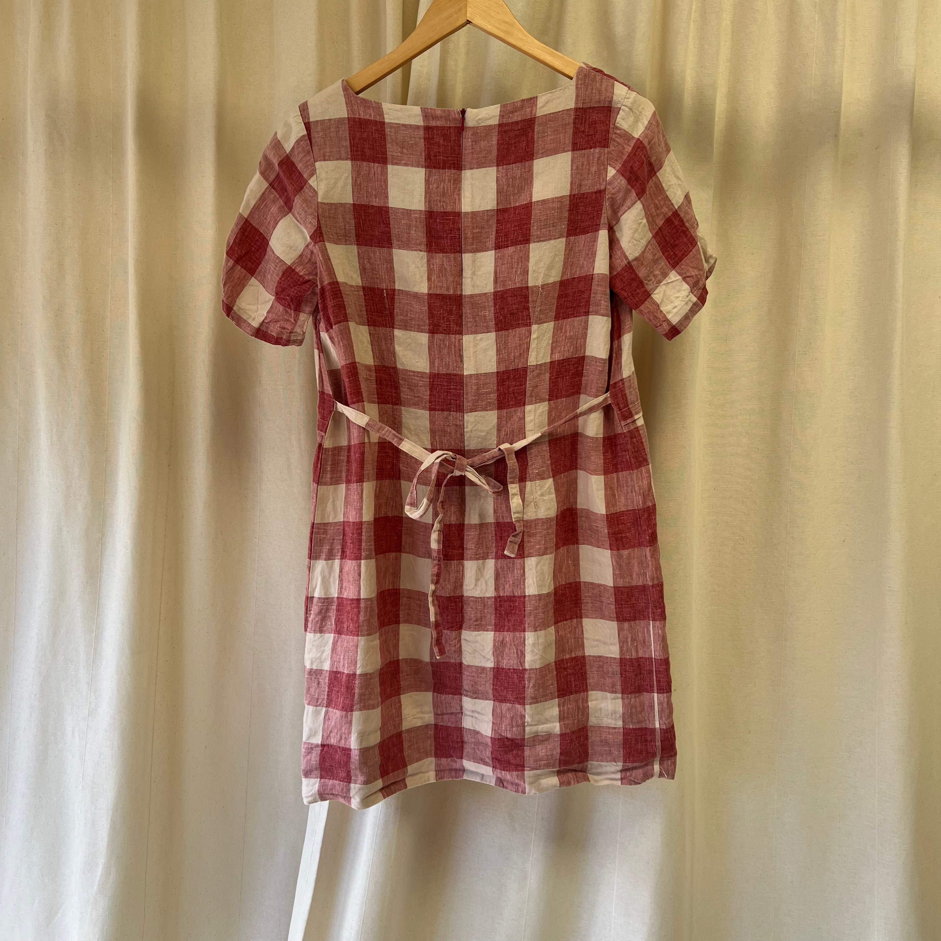 Toast short-sleeve dress in cream and pink gingham