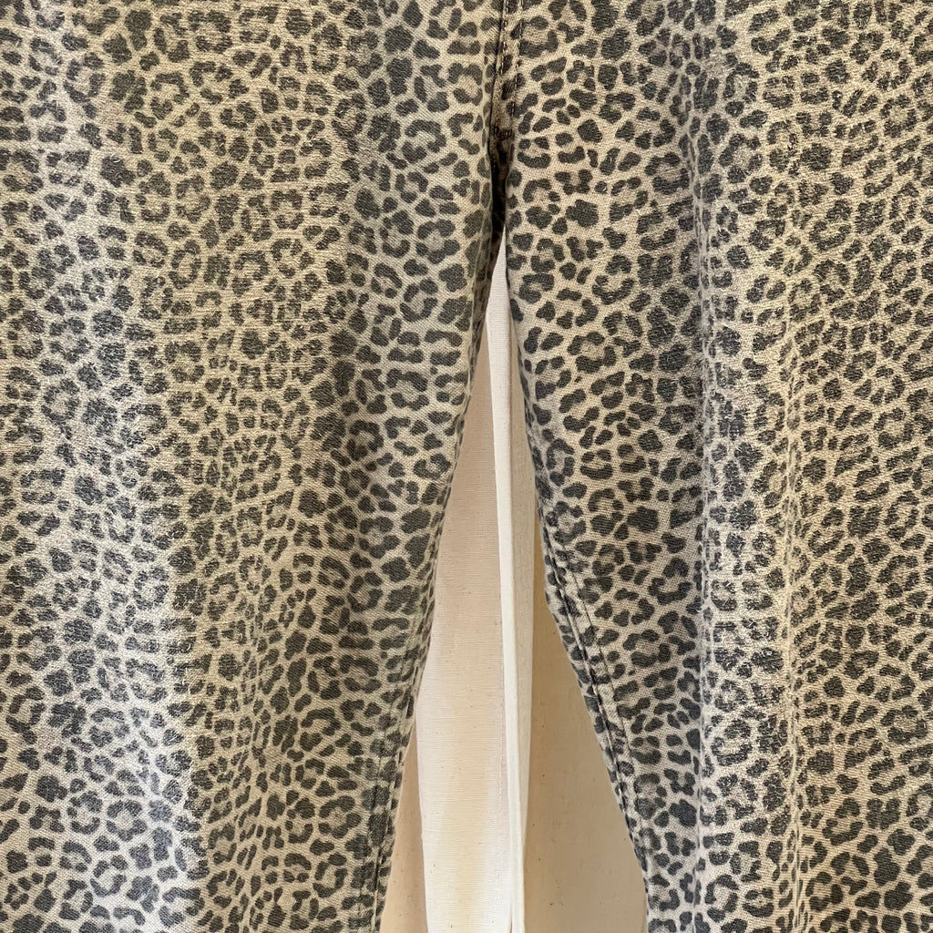 Zara wide leg jeans in leopard print muted brown