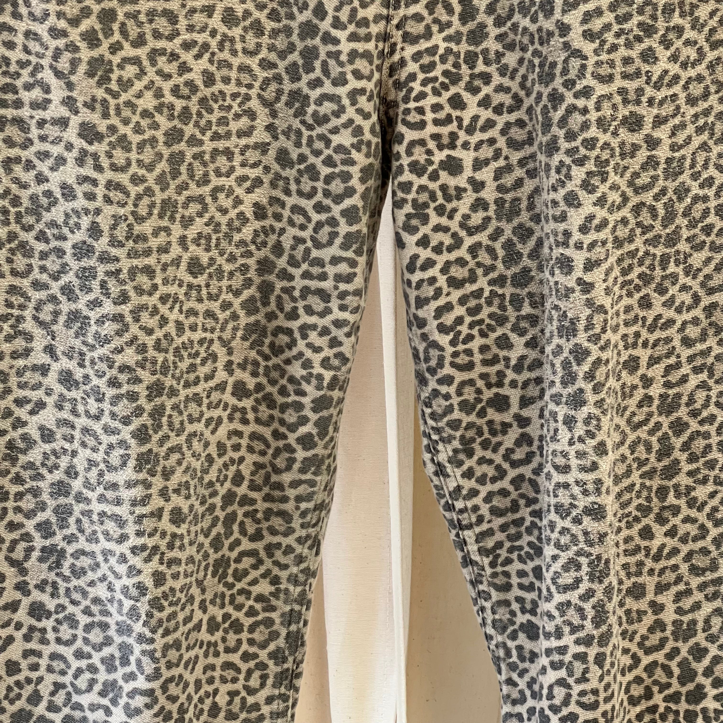 Zara wide leg jeans in leopard print muted brown
