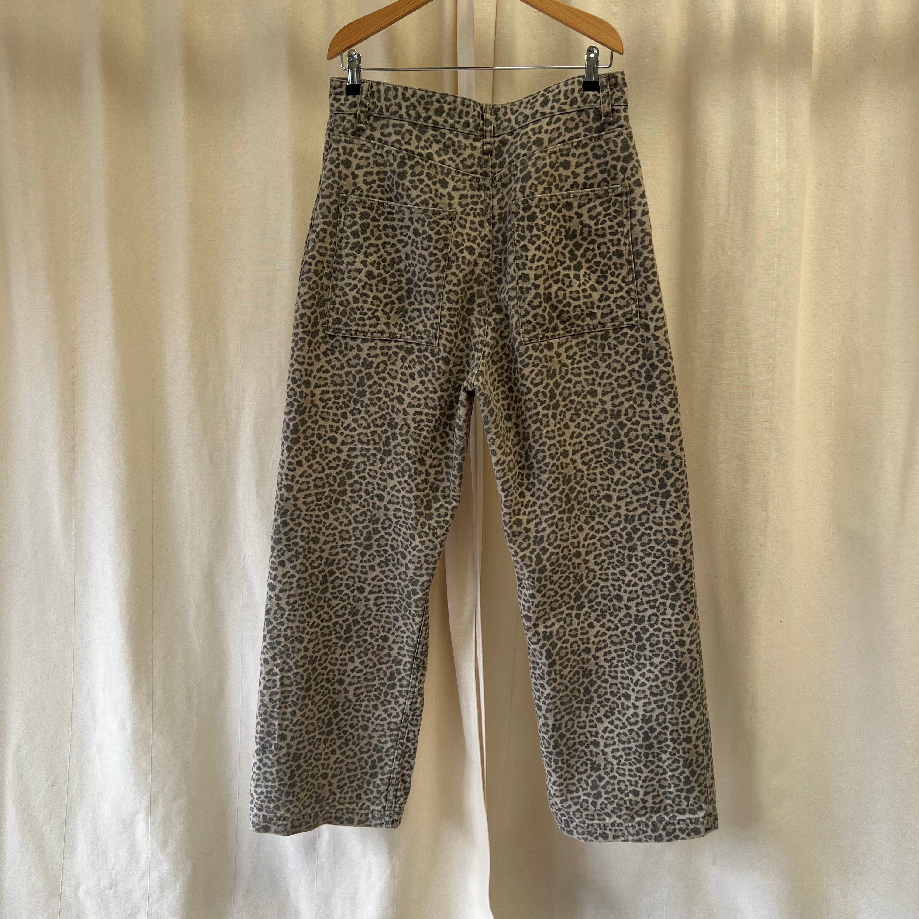 Zara wide leg jeans in leopard print muted brown
