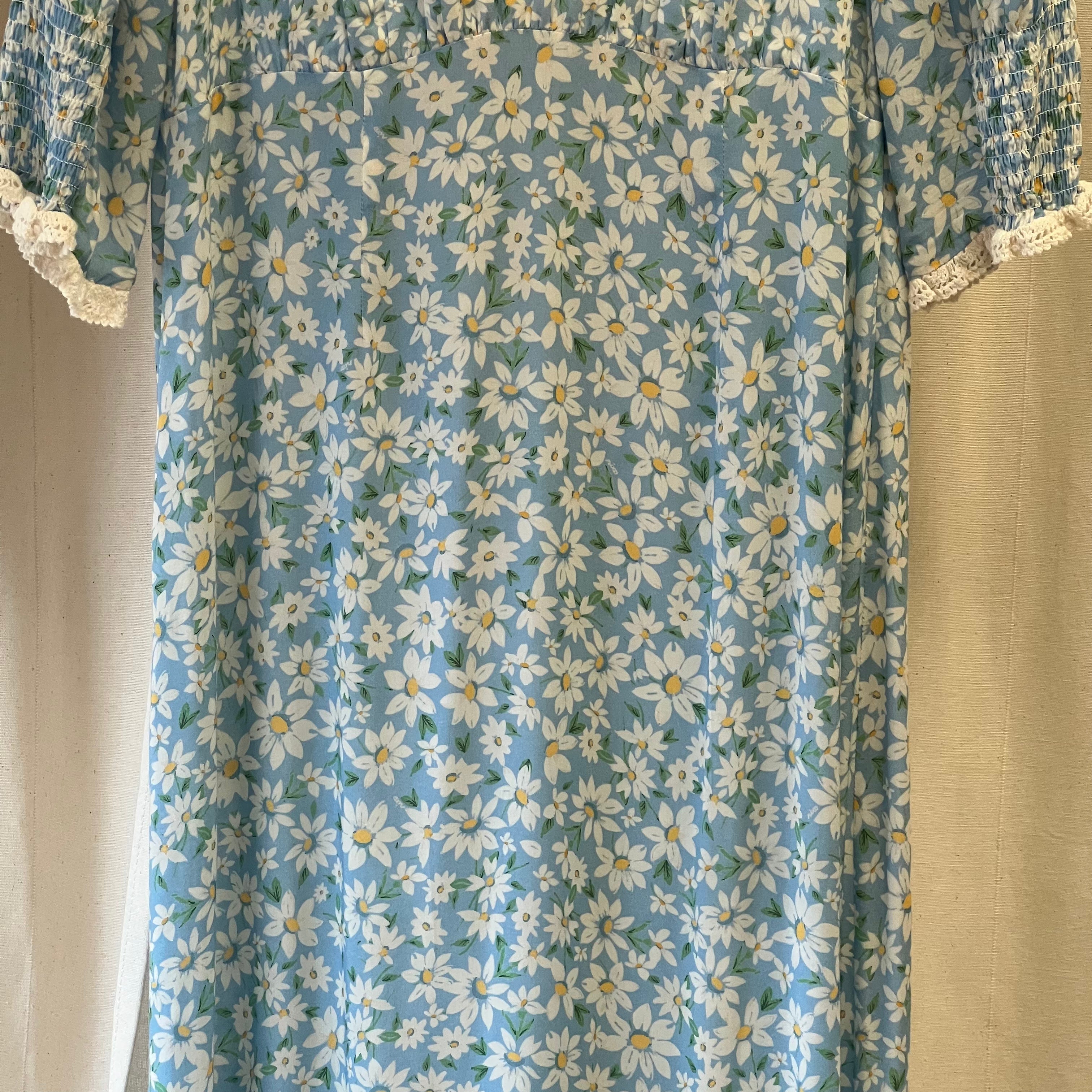 Rixo blue daisy flower print short sleeve maxi dress