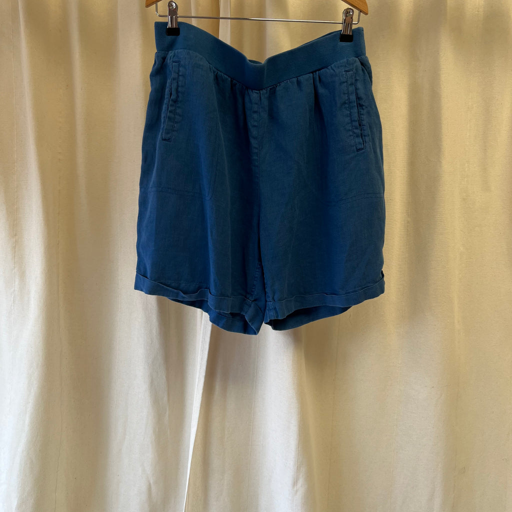 Seasalt Cornwall blue linen shorts with waistband