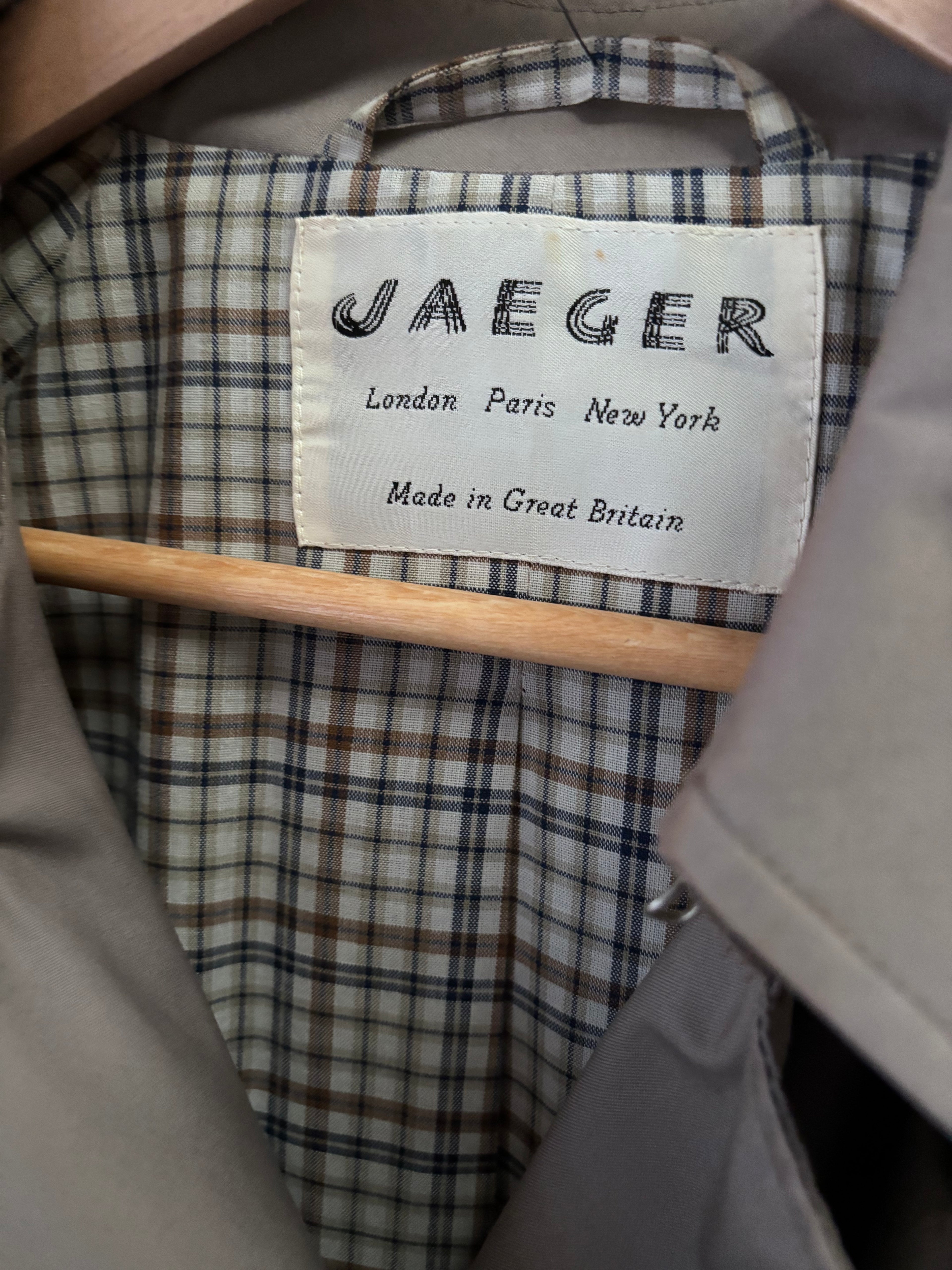 Jaeger trench coat in grey