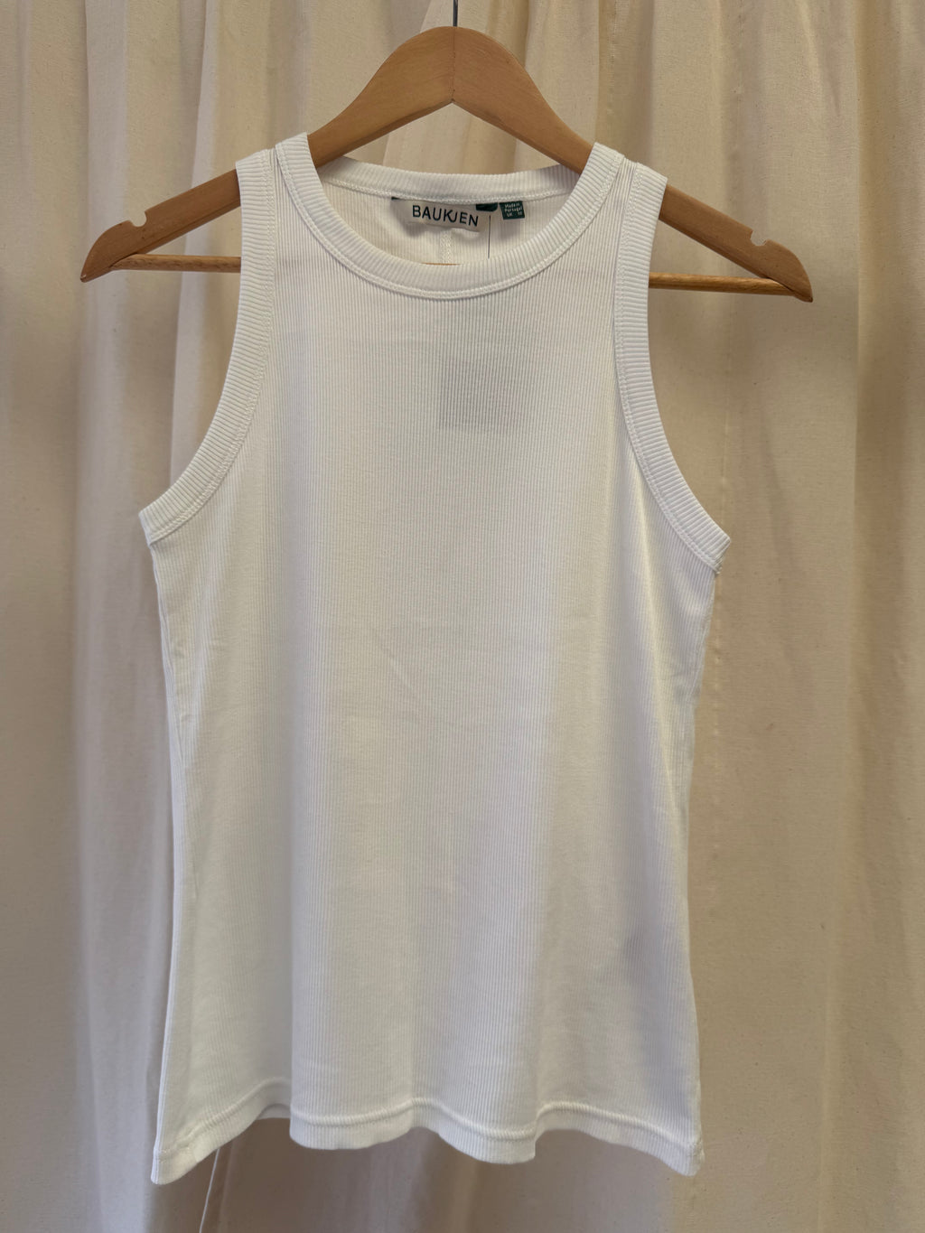 Baukjen Ribbed Racer Style Vest in White
