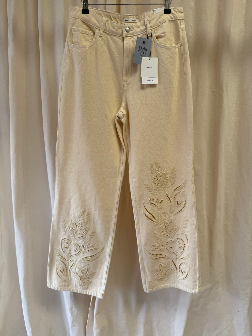 Mango Embroidered Cut-Out Straight Jeans in Vanilla/Yellow