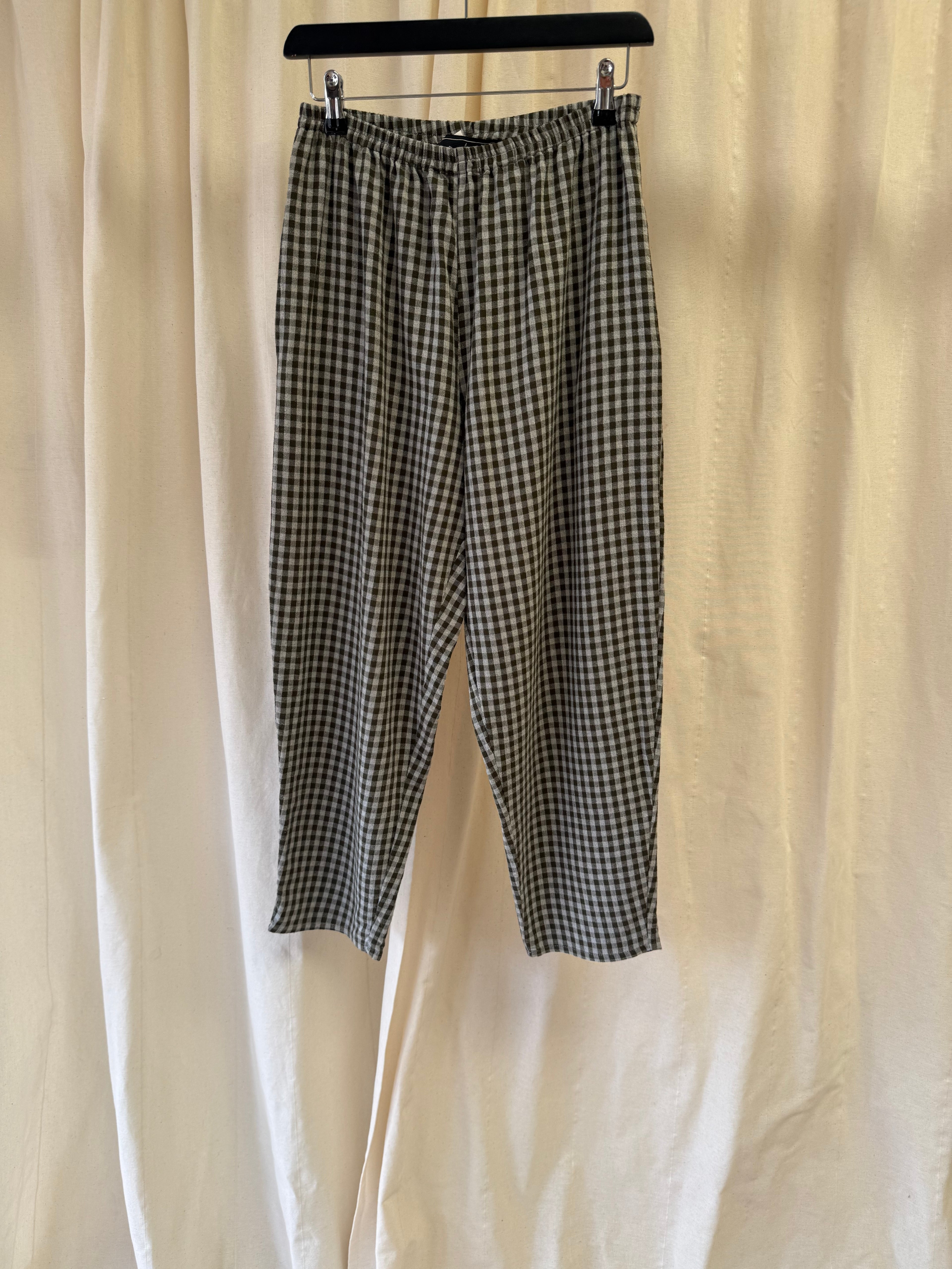 Betty Barclay Elasticated Trousers in Black and Grey Gingham