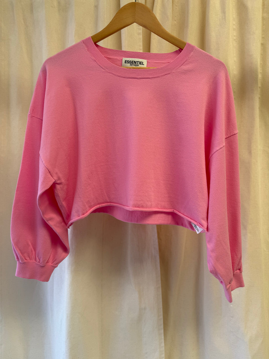 Essential Antwerp Cotton Cropped Sweatshirt in Pink, Size L