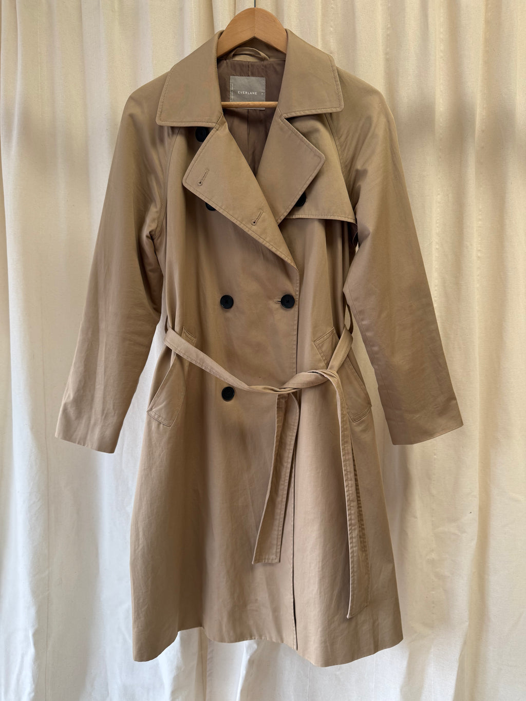 Everlane Double Breasted Trench Coat in Beige, Size M