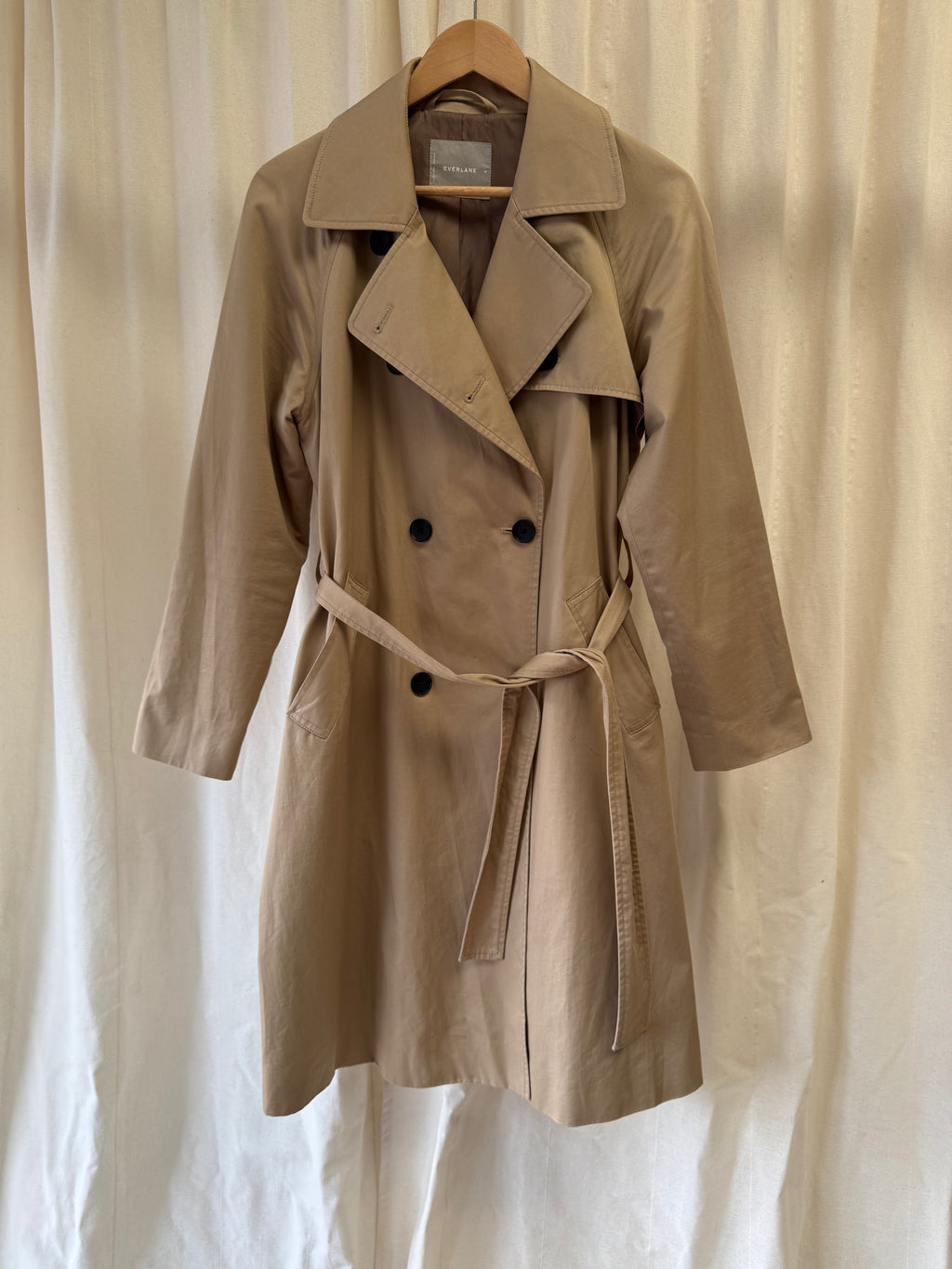 Everlane Double Breasted Trench Coat in Beige, Size M