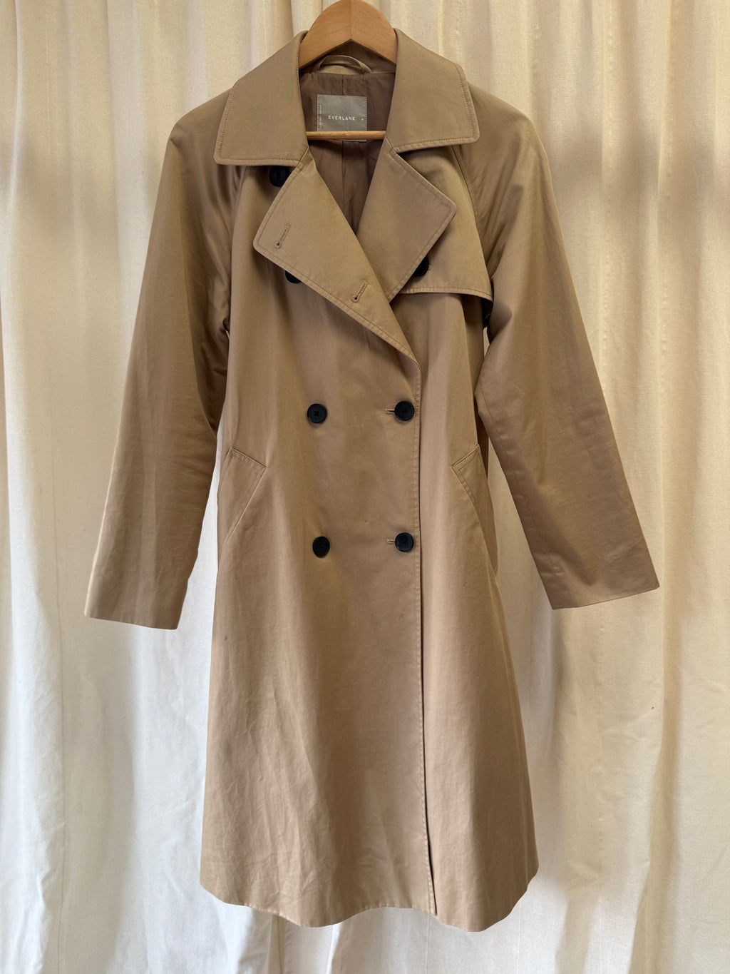 Everlane Double Breasted Trench Coat in Beige, Size M