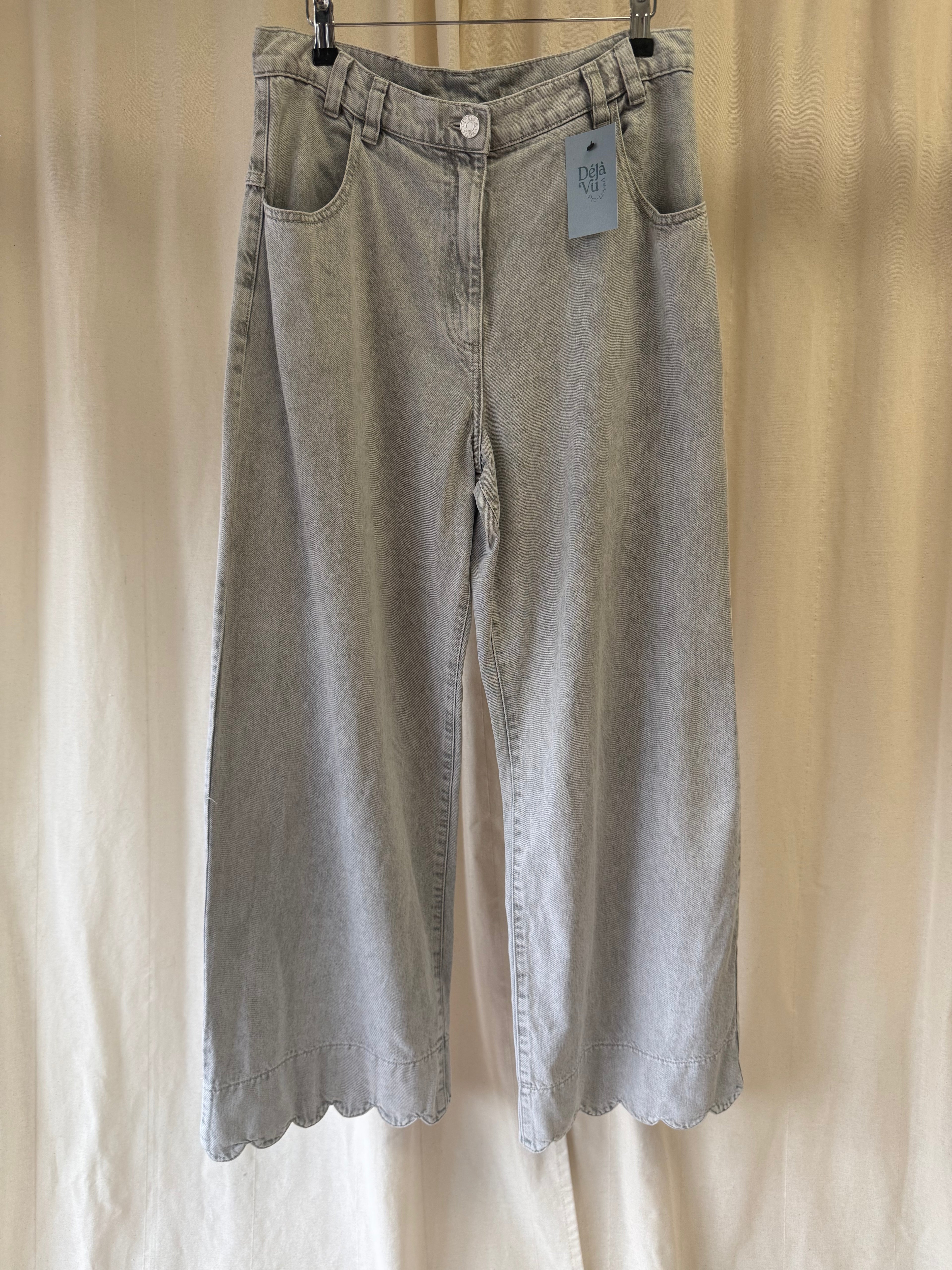 Stella Nova Scallop Pant in Light Grey, M