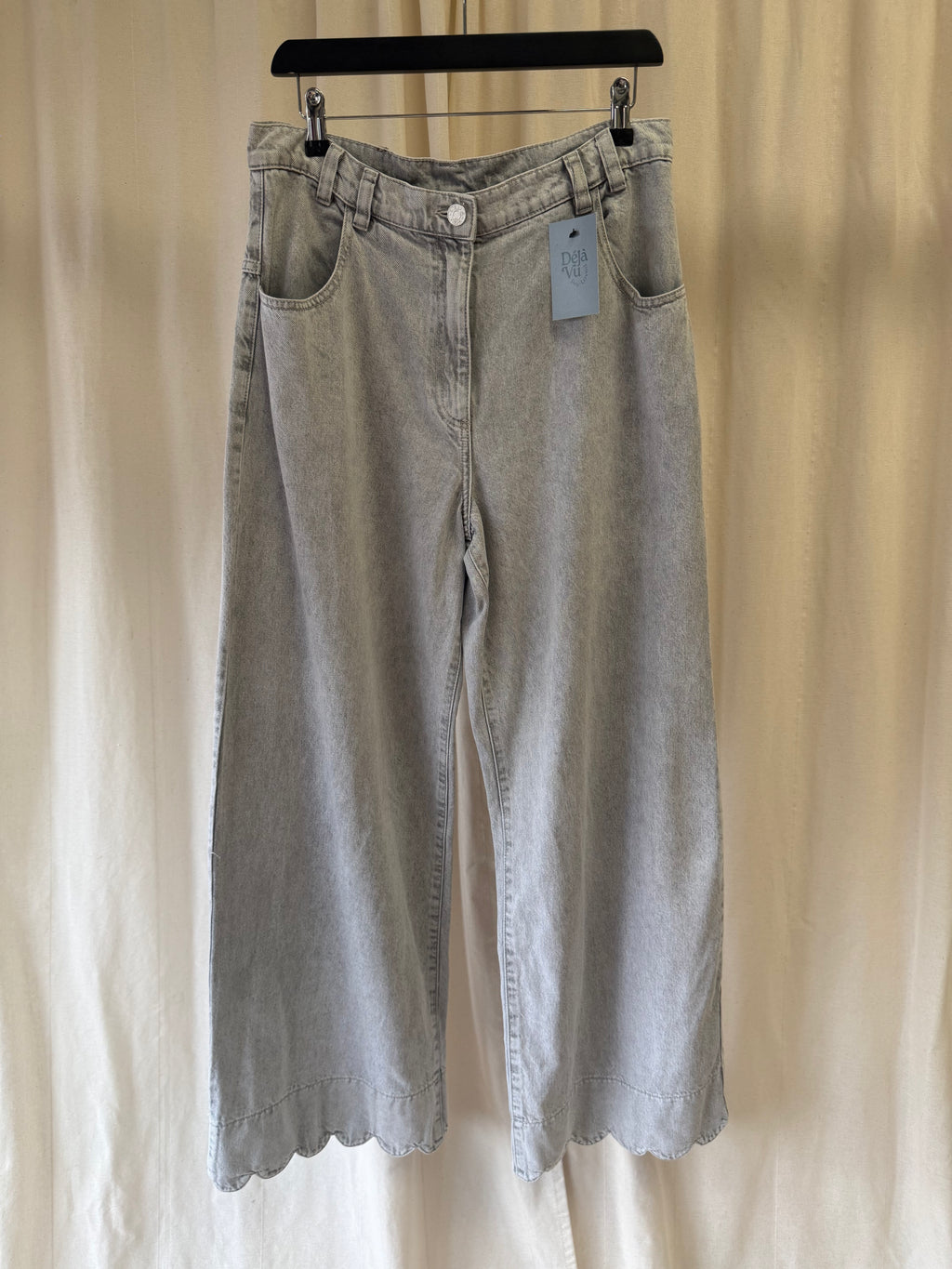 Stella Nova Scallop Pant in Light Grey, M