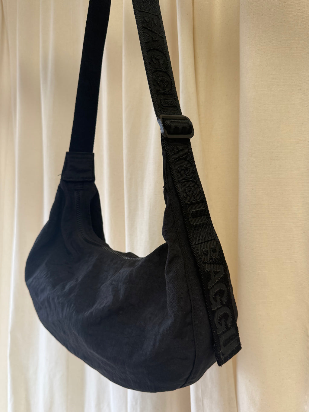 BAGGU Crossbody Bag in Black