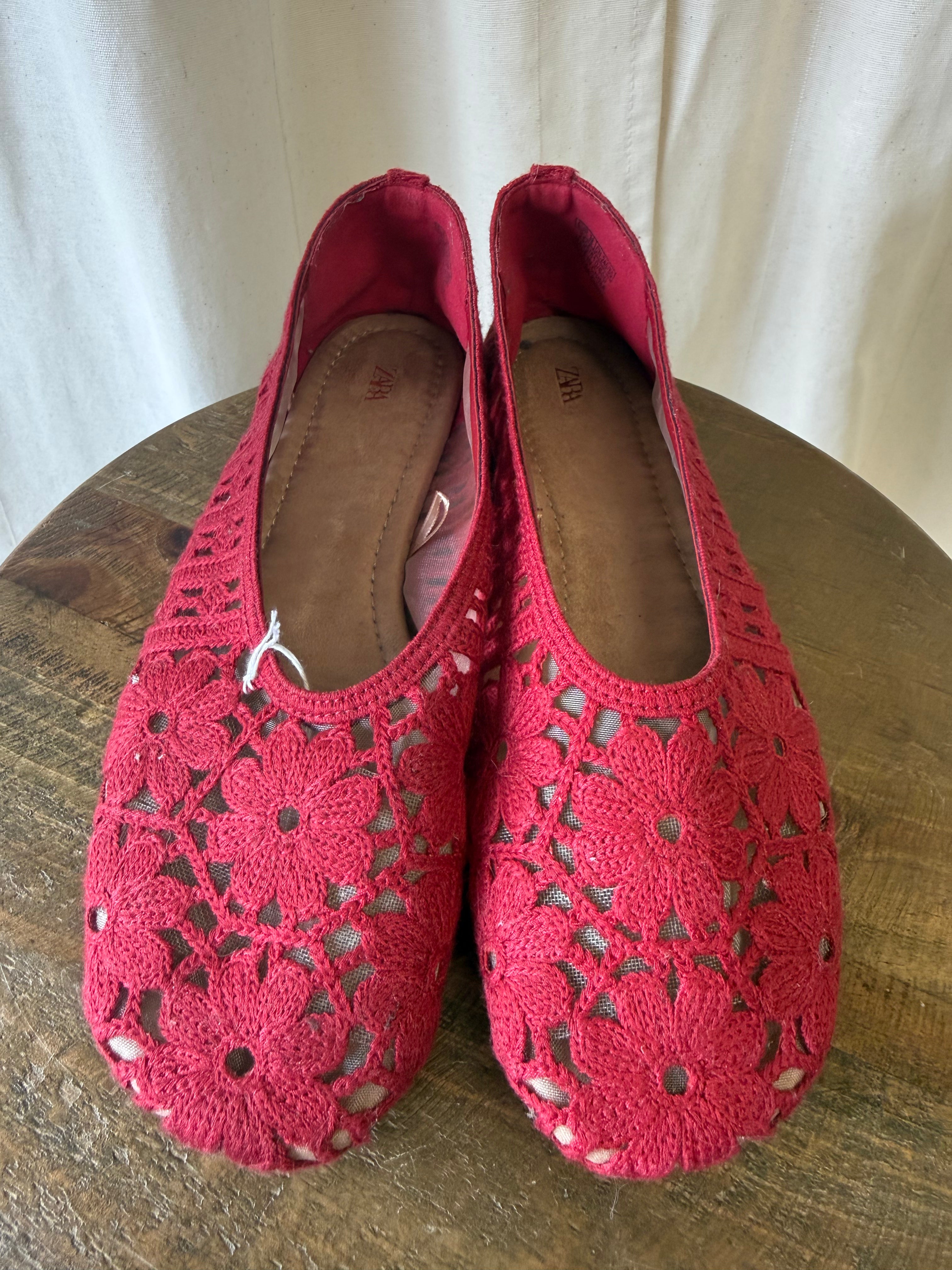 ZARA red floral crotchet ballet pumps, Size 5