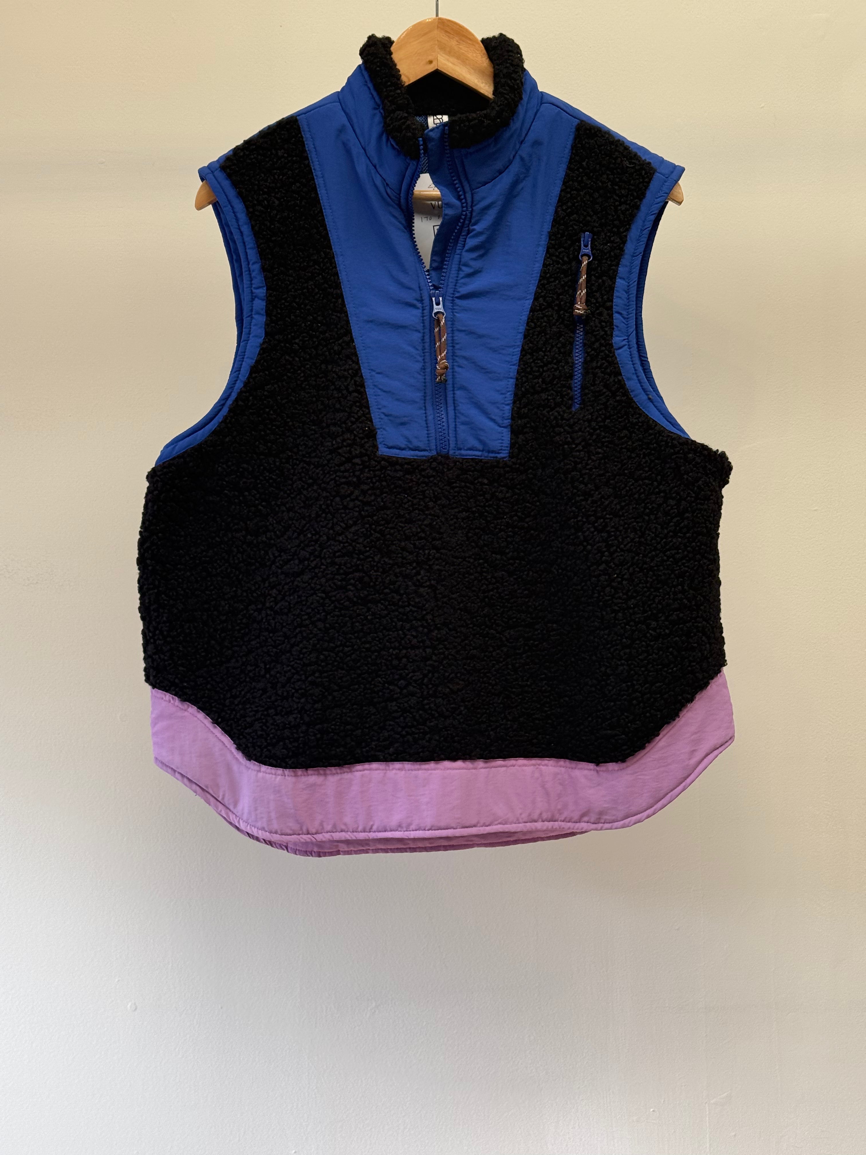Gilet | Unknown