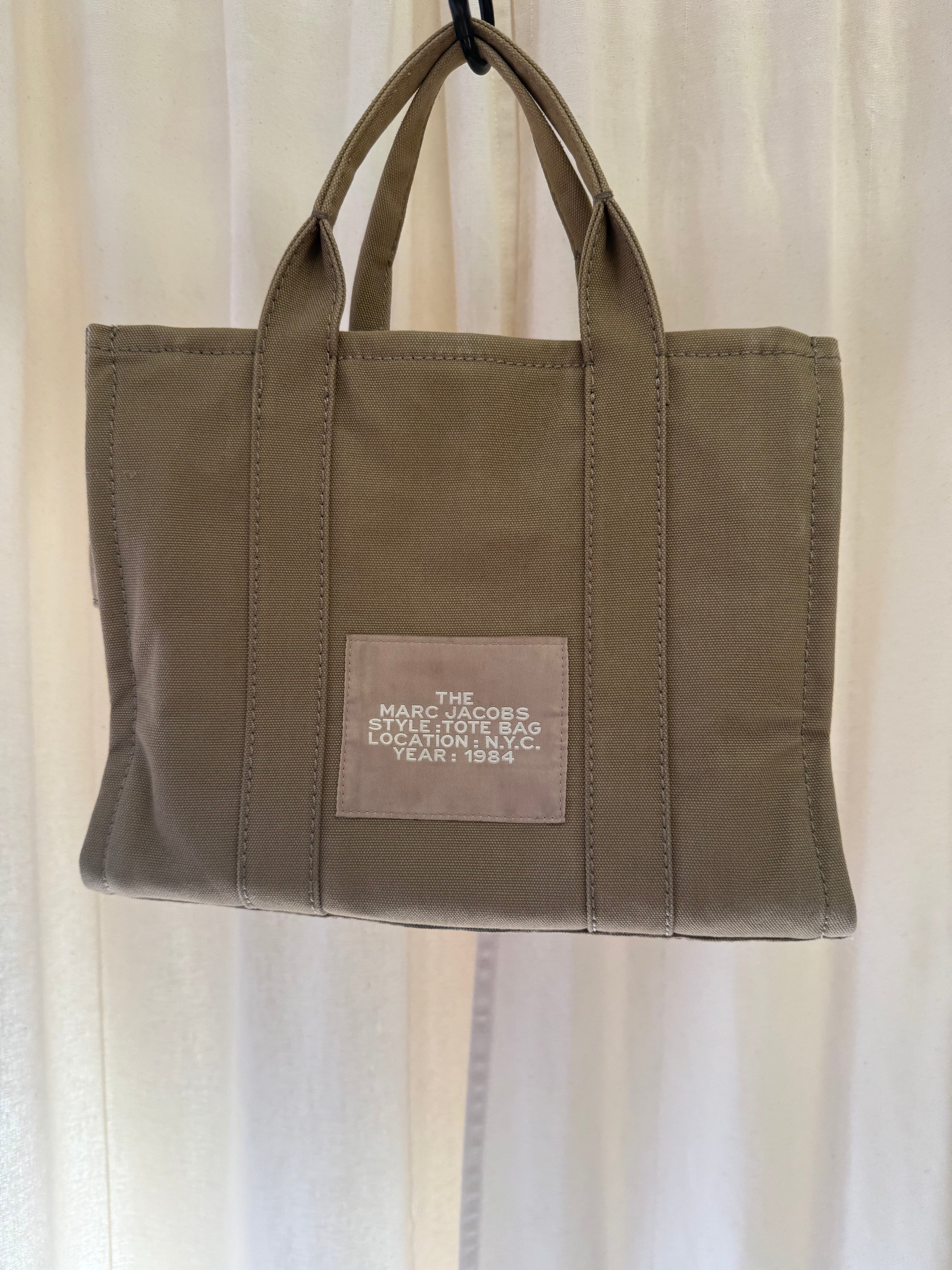 Marc Jacobs The Canvas Medium Tote
