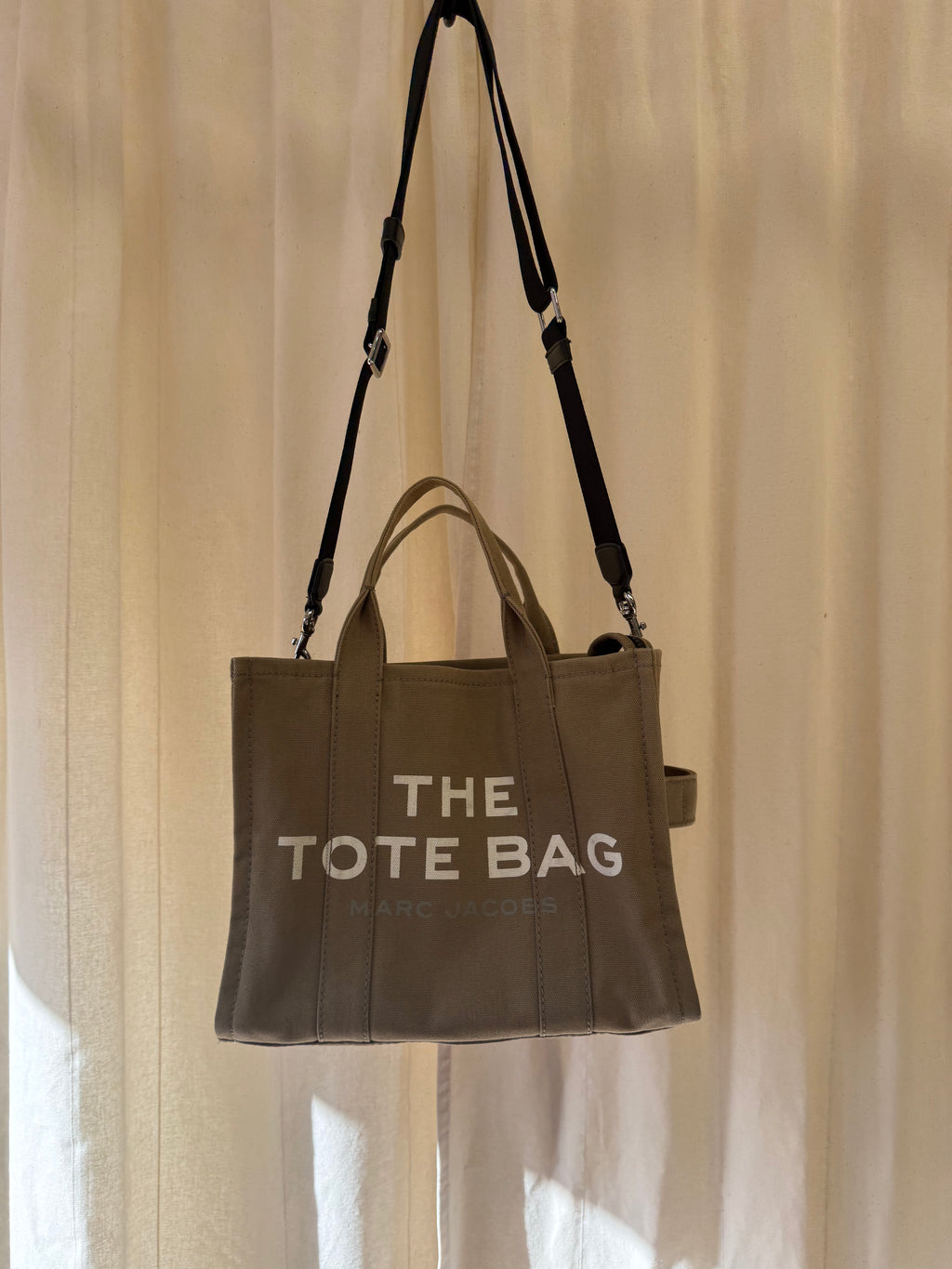 Marc Jacobs The Canvas Medium Tote