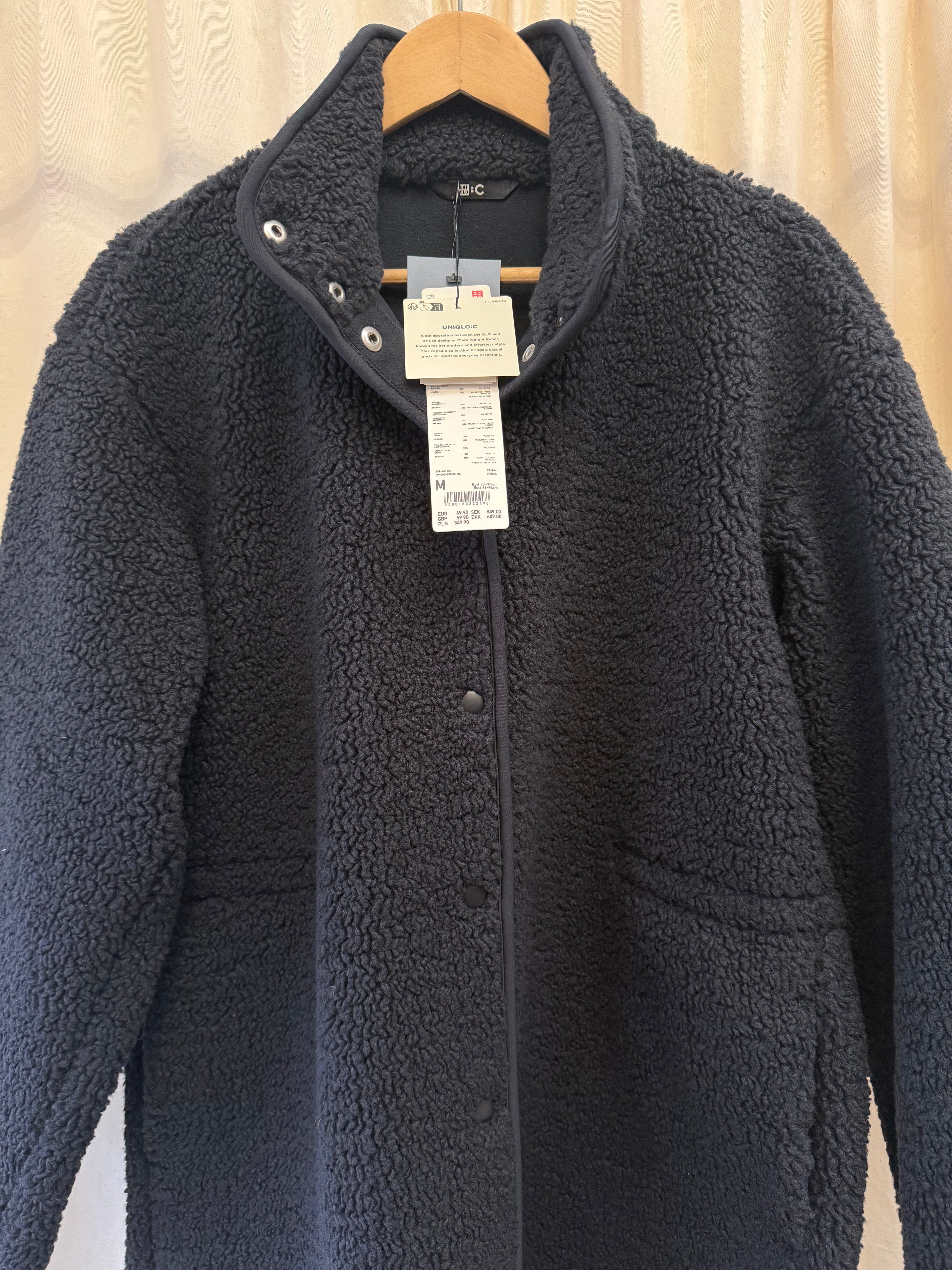 Uniqlo  Pile Lined Fleece Stand Collar Coat in Black, Size M