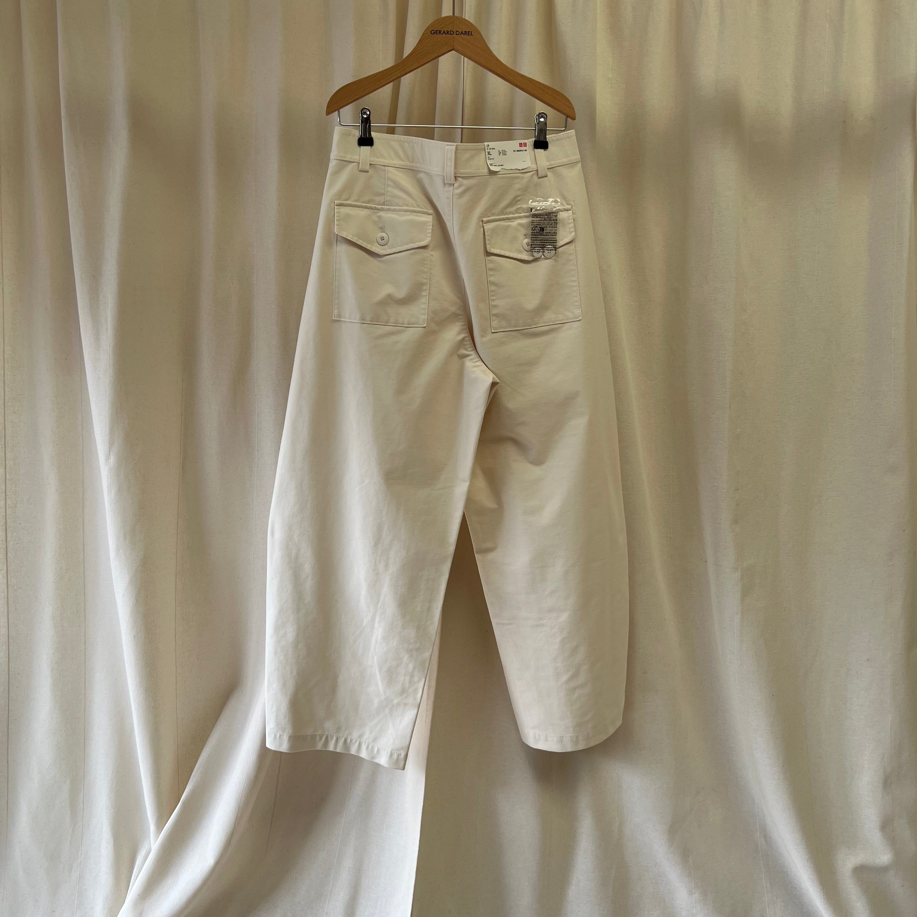 Uniqlo barrel leg trousers in cream