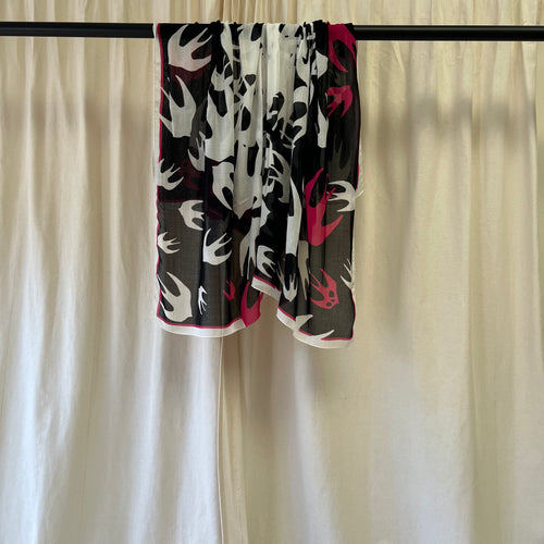 Alexandre McQueen sparrow print scarf in pink, black & white