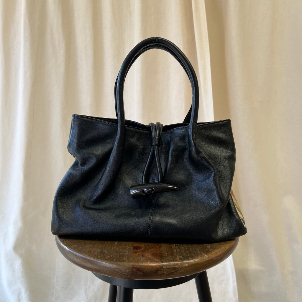 Burberry Toggle Horn Petit Toe bag in black