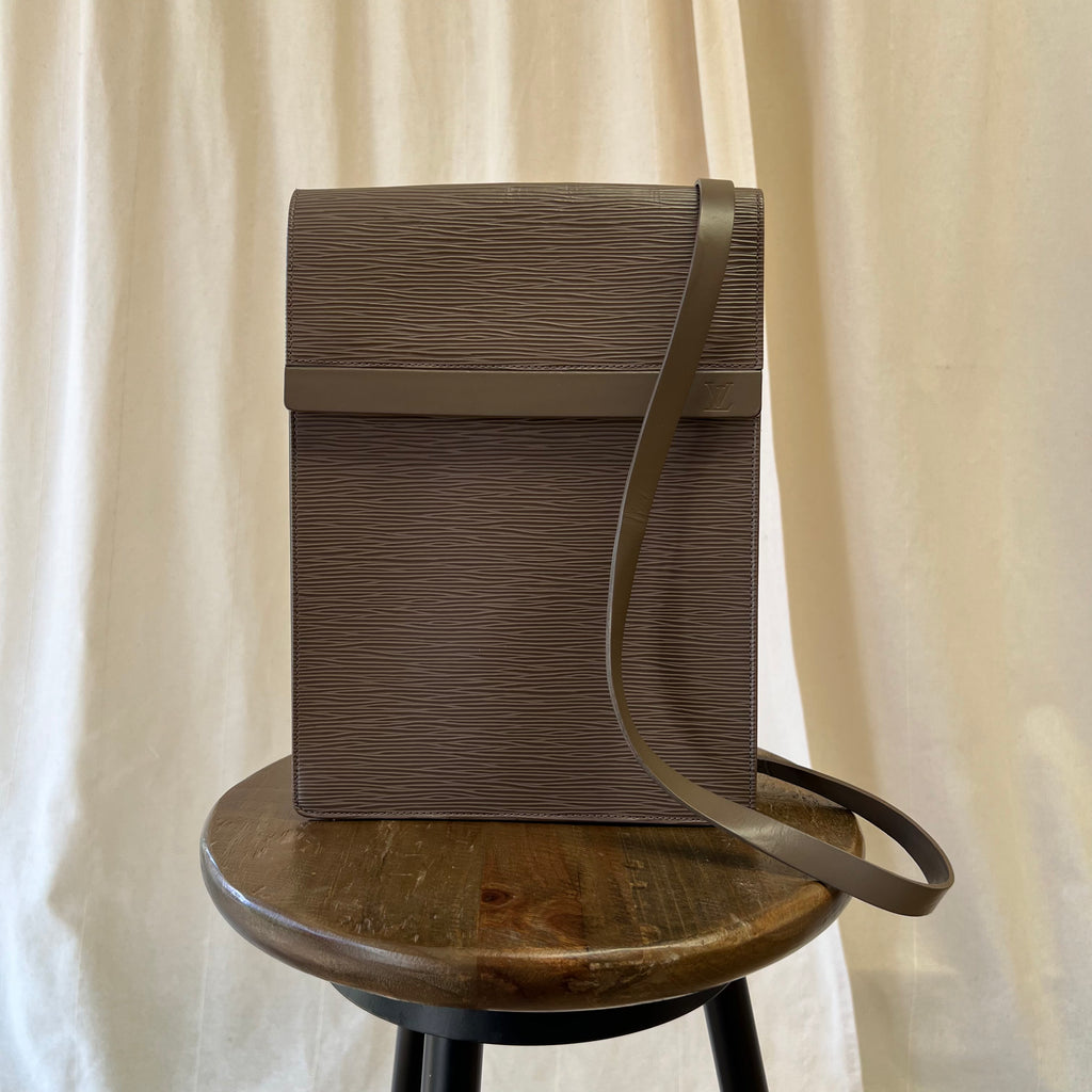 Louis Vuitton Ramatualle in Taupe